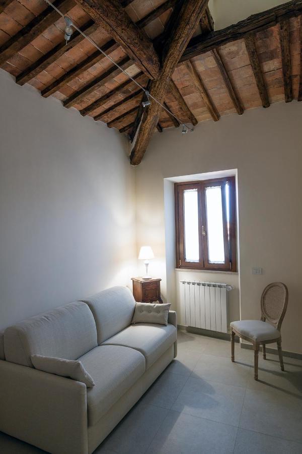 Dimo' Re Bed & Breakfast Farnese Exterior photo